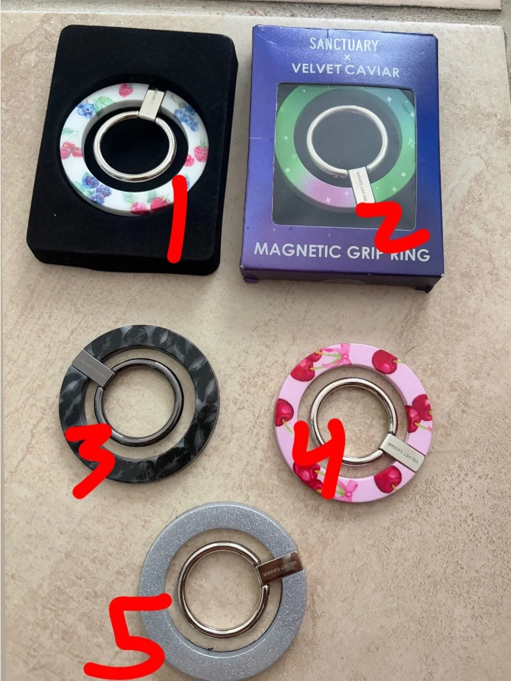 Velvet Caviar Magnetic Grip Rings like new